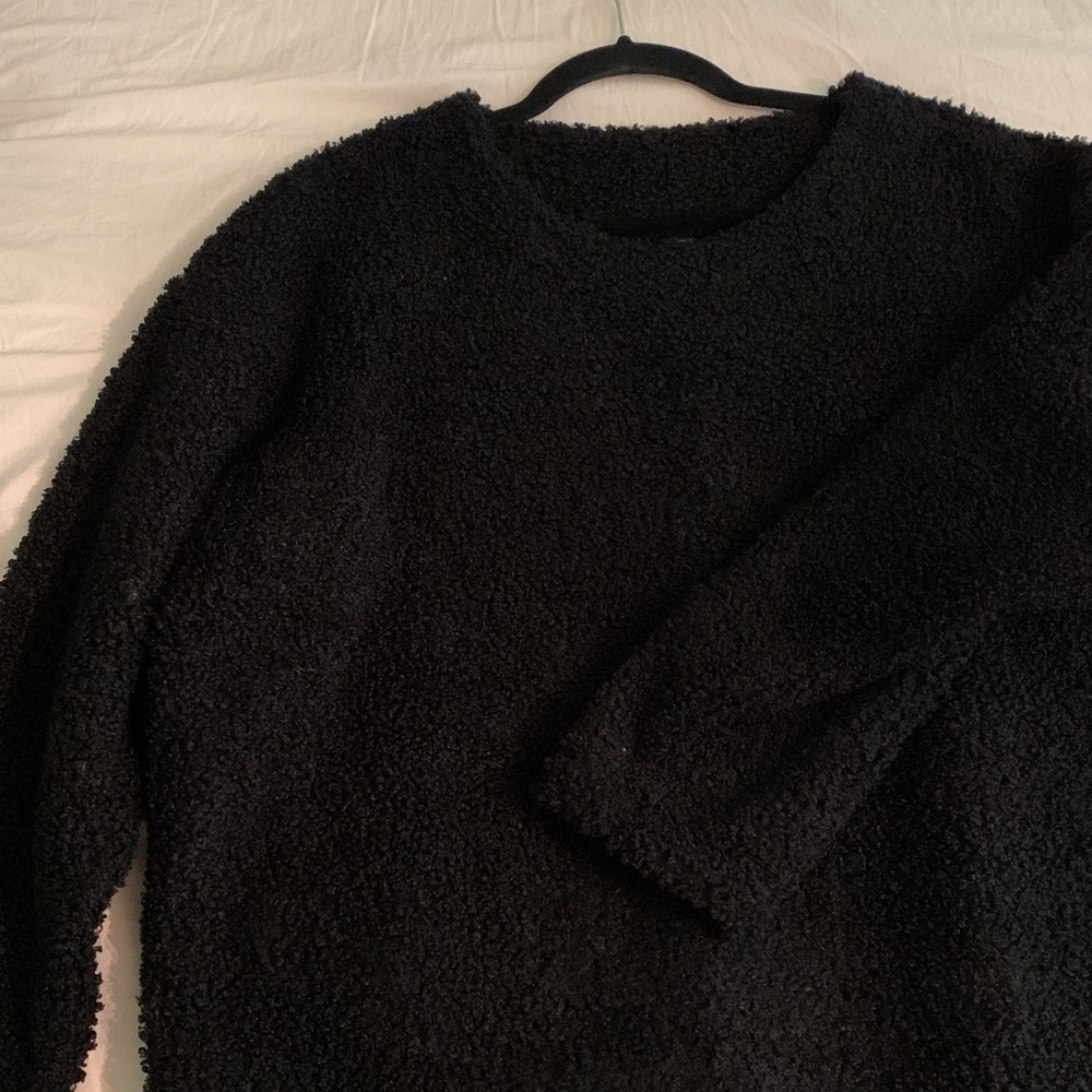 Thick black Sherpa sweatshirt